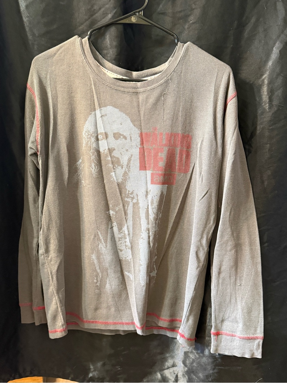Womens Long-Sleeve Graphic Thermal Top in Gray with Pink Accents